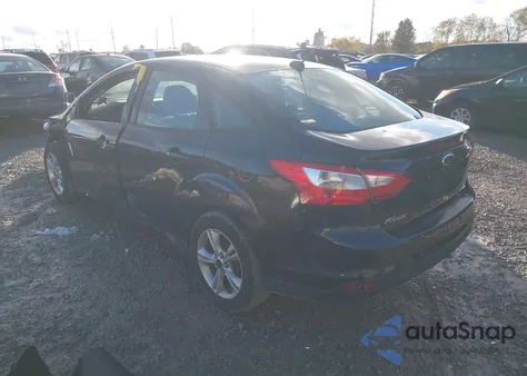 2014 Ford Focus Se z USA, uszkodzony, nr VIN 1FADP3F22EL347459